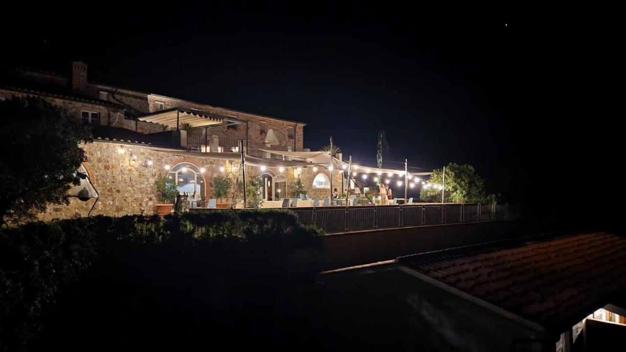 Vin Hotel - Wine Resort And Agriturismo Montieri Eksteriør bilde