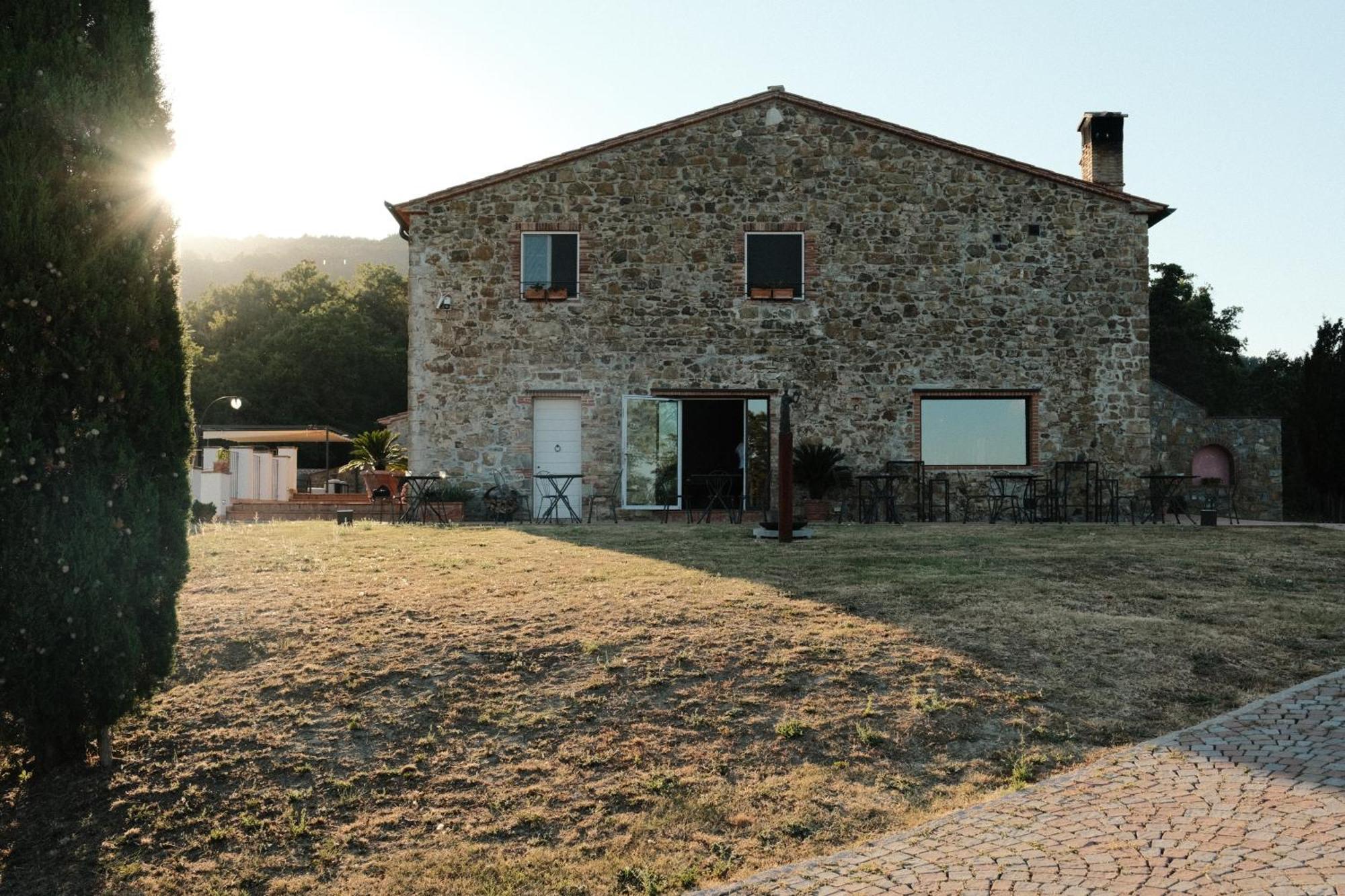 Vin Hotel - Wine Resort And Agriturismo Montieri Eksteriør bilde