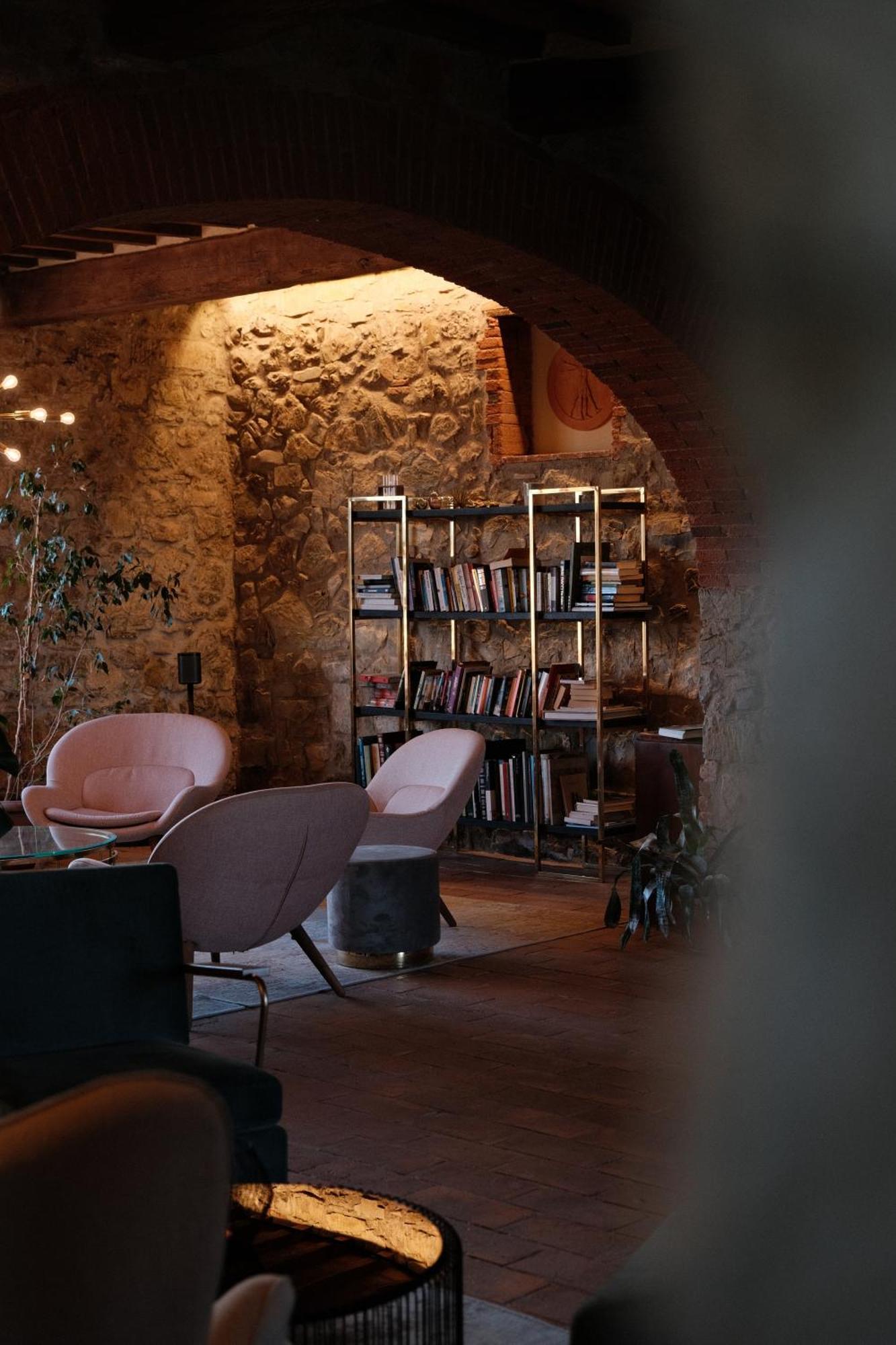 Vin Hotel - Wine Resort And Agriturismo Montieri Eksteriør bilde